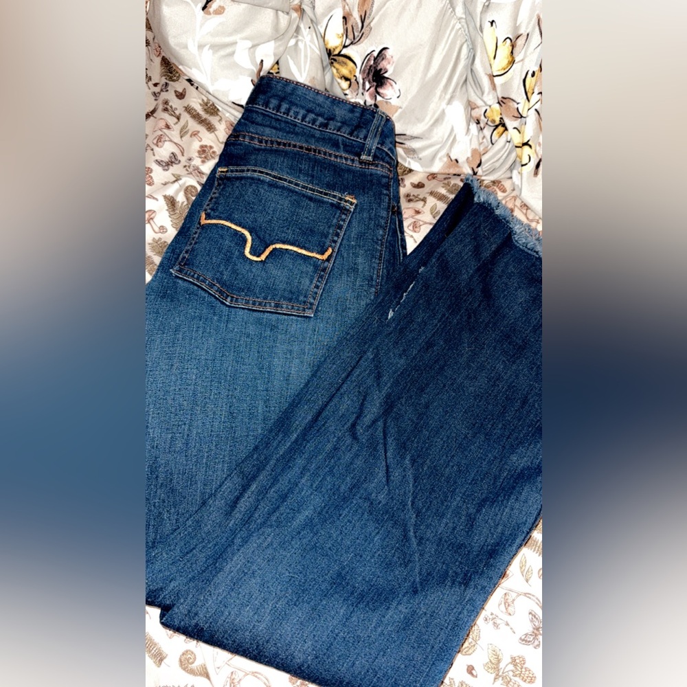Kimes Ranch women’s flare bottom jeans